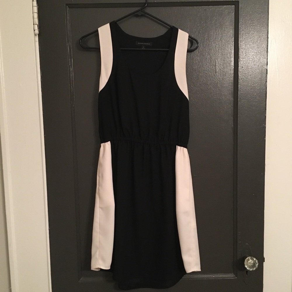 Banana Republic black and white racer back dress